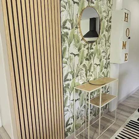 Serenity, 8 Couchages Parking 8mm A Pies Du Sanctuaire لورد