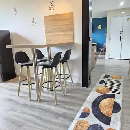 Serenity, 8 Couchages Parking 8mm A Pies Du Sanctuaire لورد